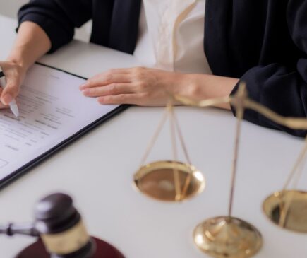 Business Lawyer in Ottawa