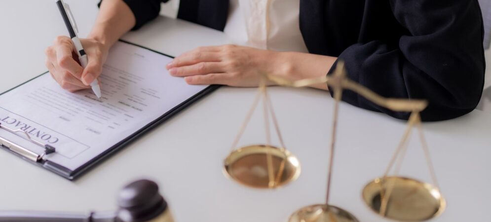 Business Lawyer in Ottawa